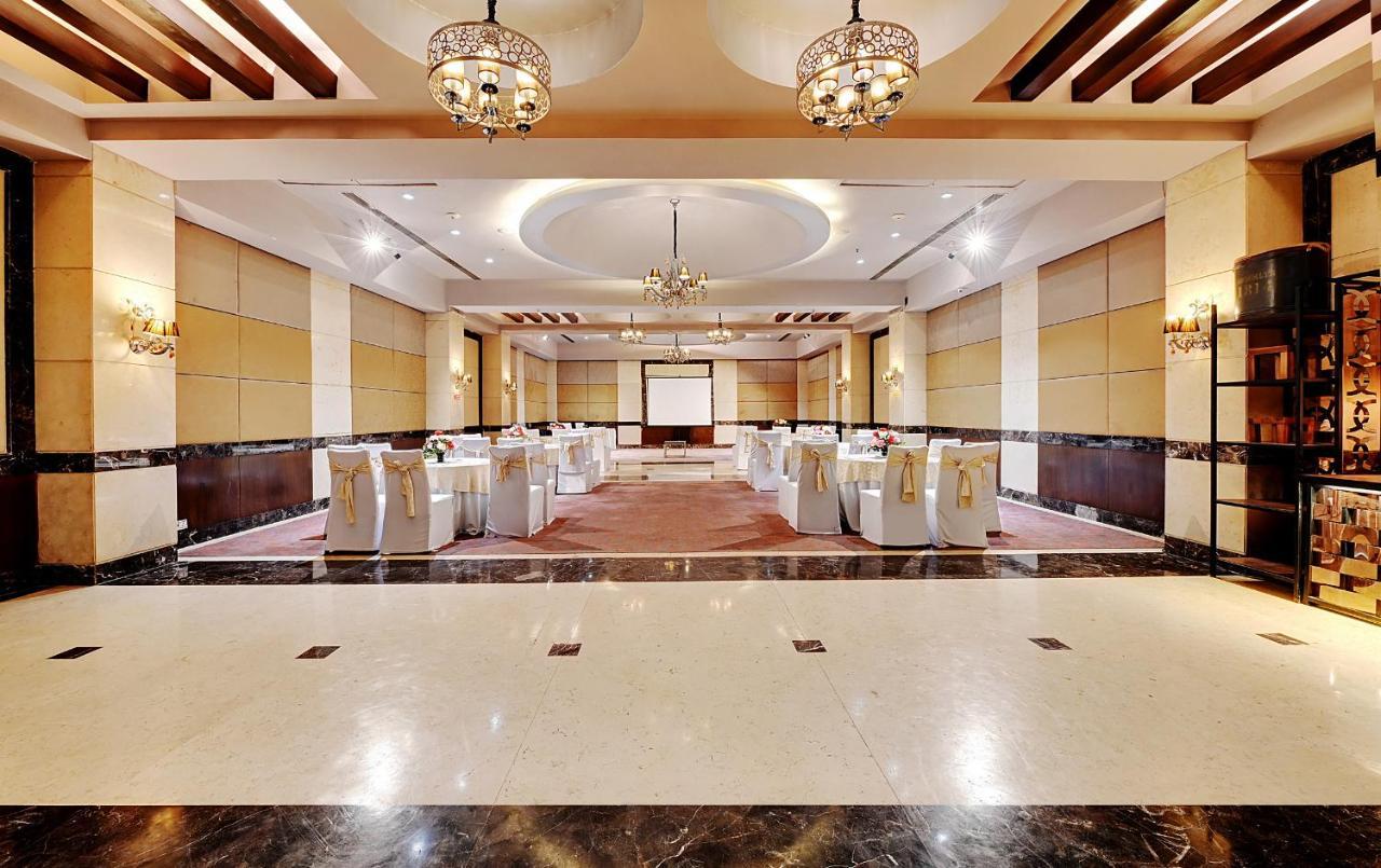 Quality Inn Gurgaon Exterior photo