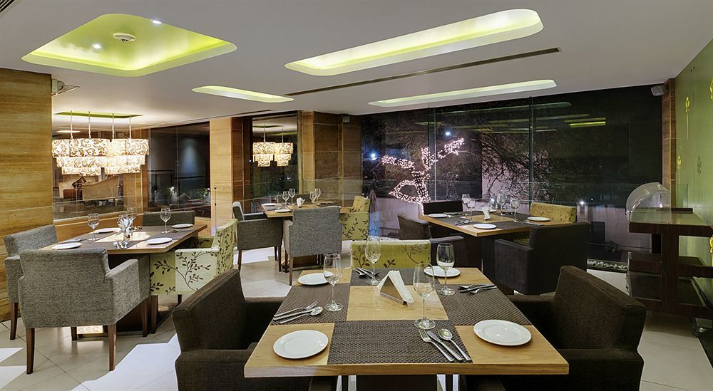 Quality Inn Gurgaon Exterior photo